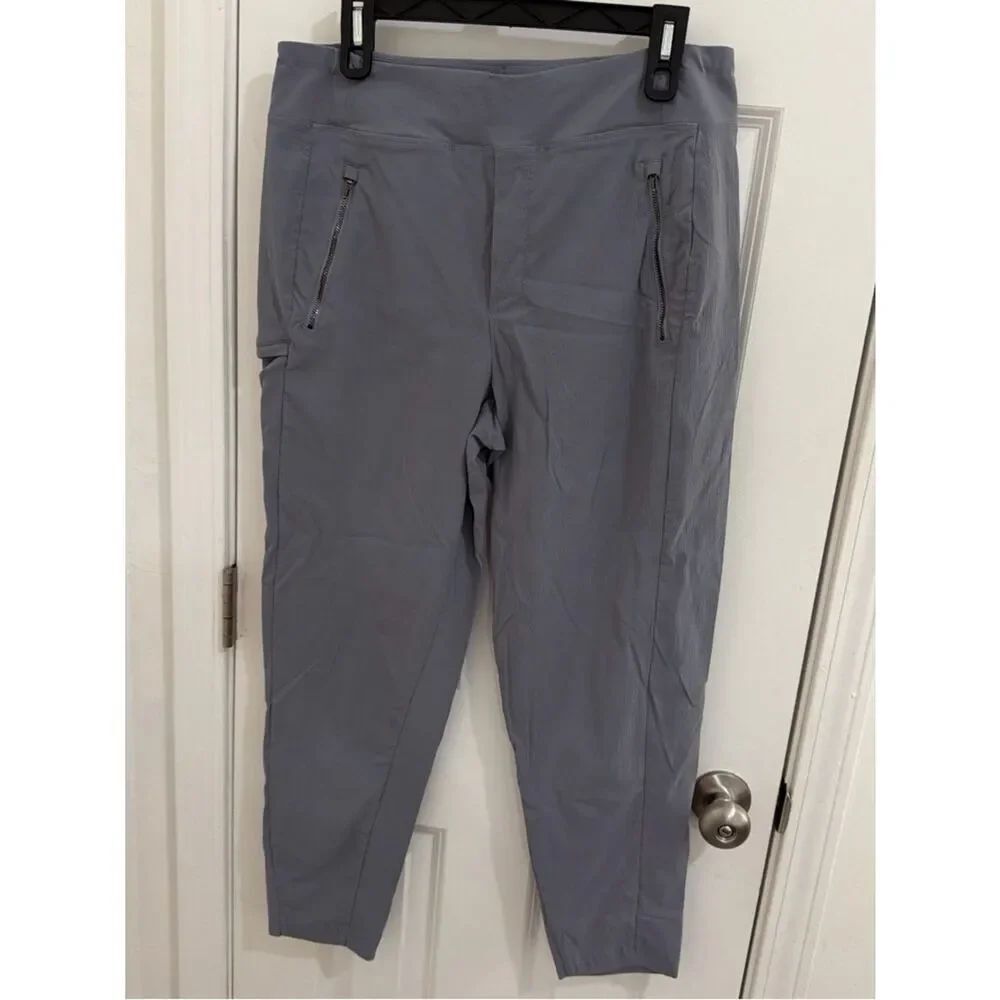 Athleta Women’s Light Gray Active Joggers with Zip Pockets Size 12